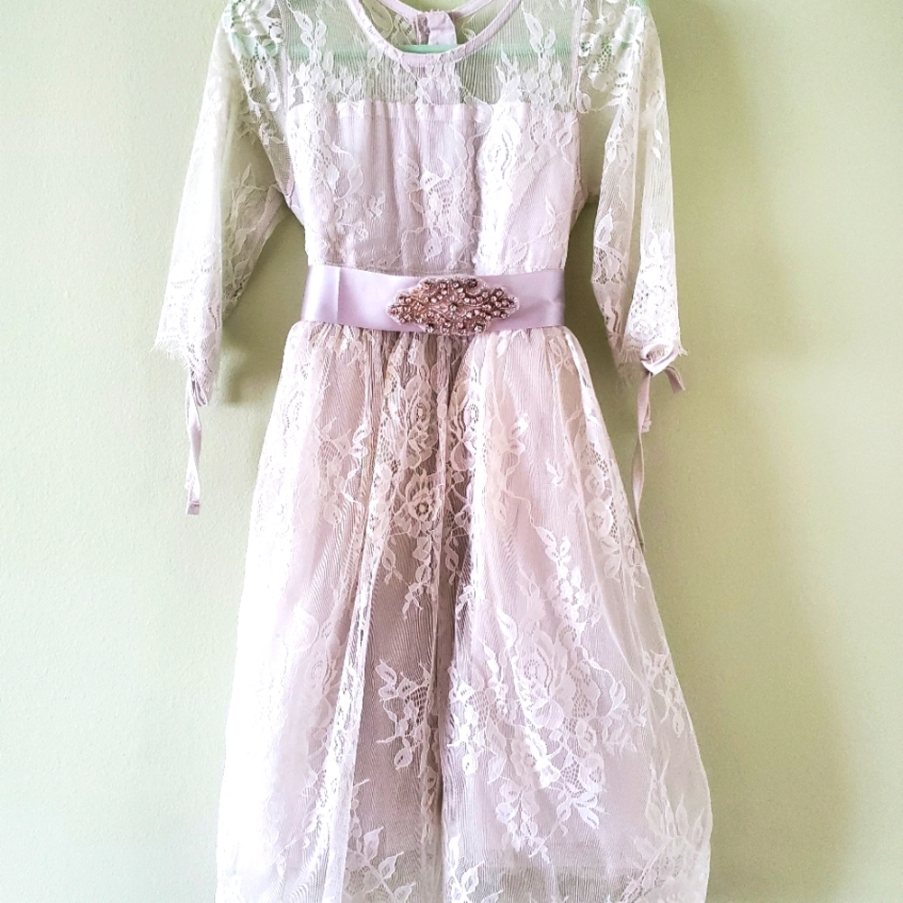 Girls dress